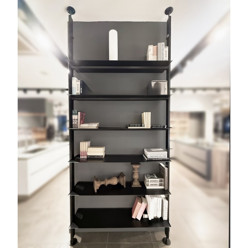 Libreria Vertical Line