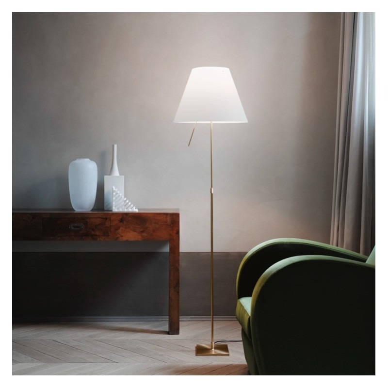 Costanza - Lampada da Terra Luceplan